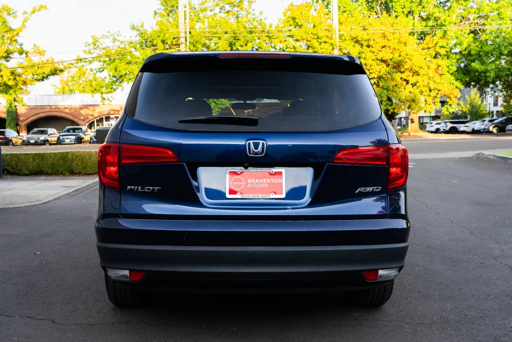 Used 2017 Blue Honda EX-L image 5