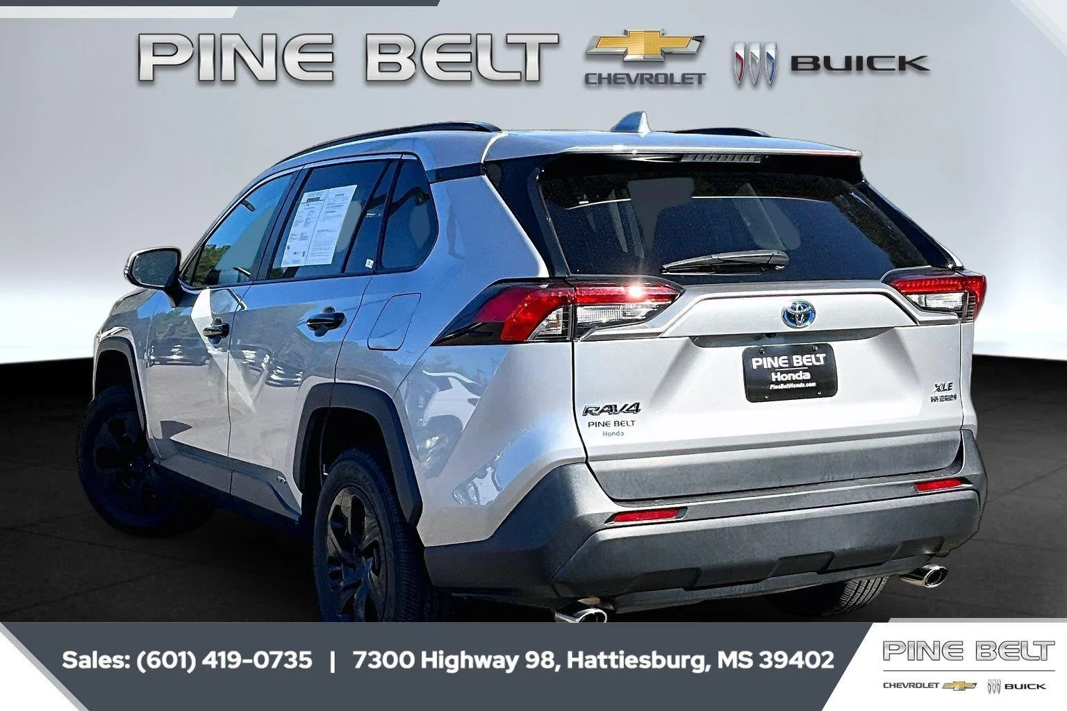 Used 2024 Silver Sky Metallic Toyota XLE image 2