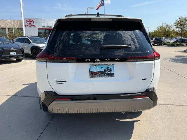 New 2026 Ice Cap Toyota SE image 3