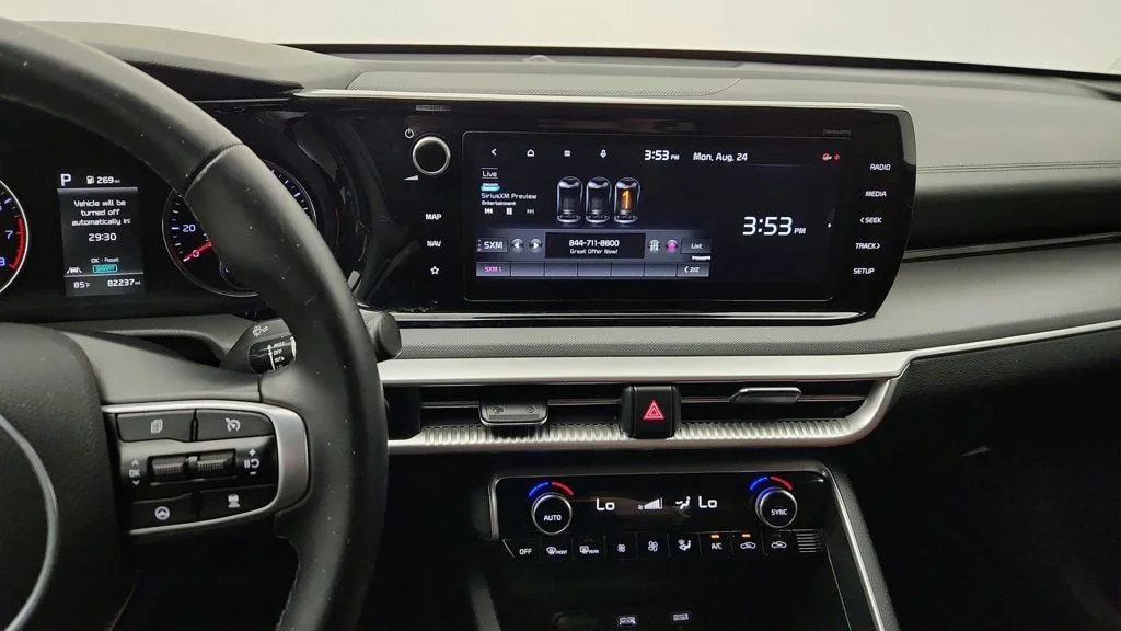 Used 2022 Glacial White Pearl Kia GT-Line Automatic FWD w/ Premium Package image 18