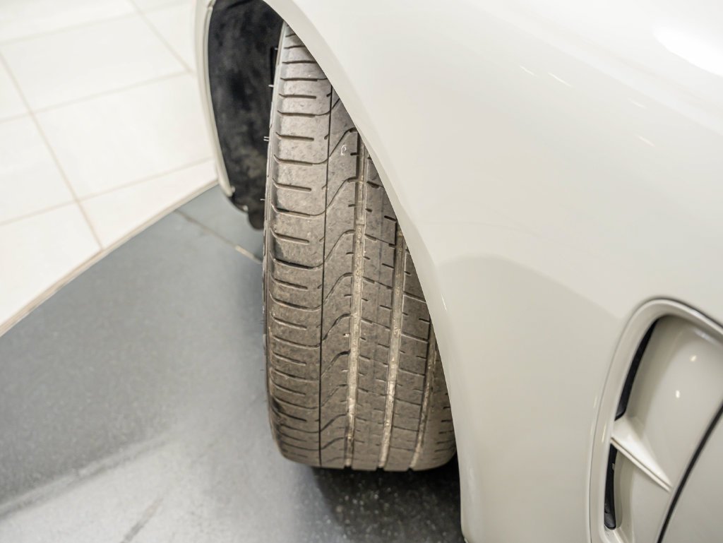 Used 2018 Chalk Porsche 4S image 60