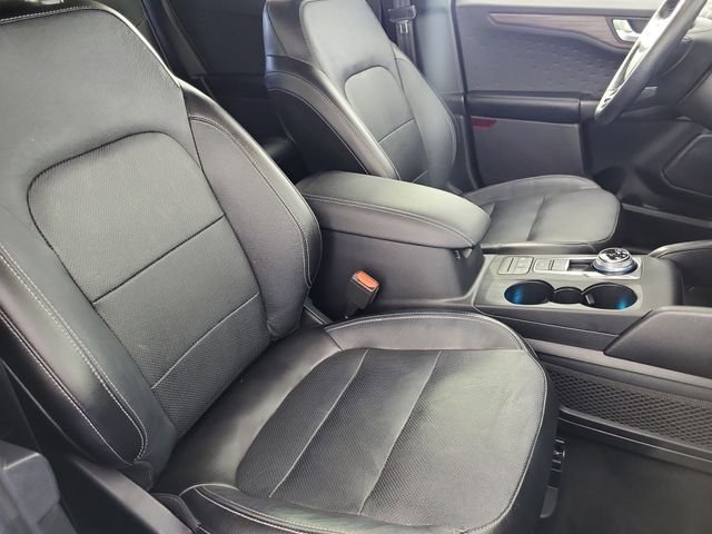 Used 2020 Blue Ford Titanium image 17
