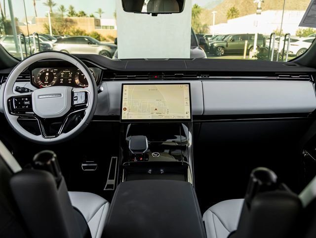 New 2026 Borasco Grey LAND ROVER Dynamic SE image 20