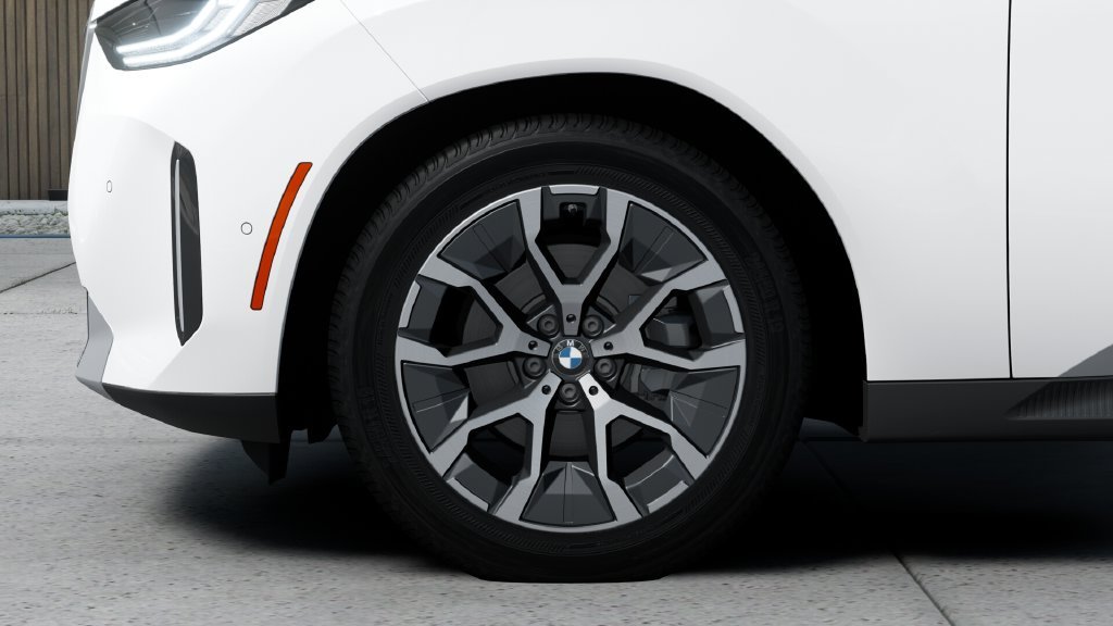 New 2026 Alpine White BMW 30 xDrive image 32