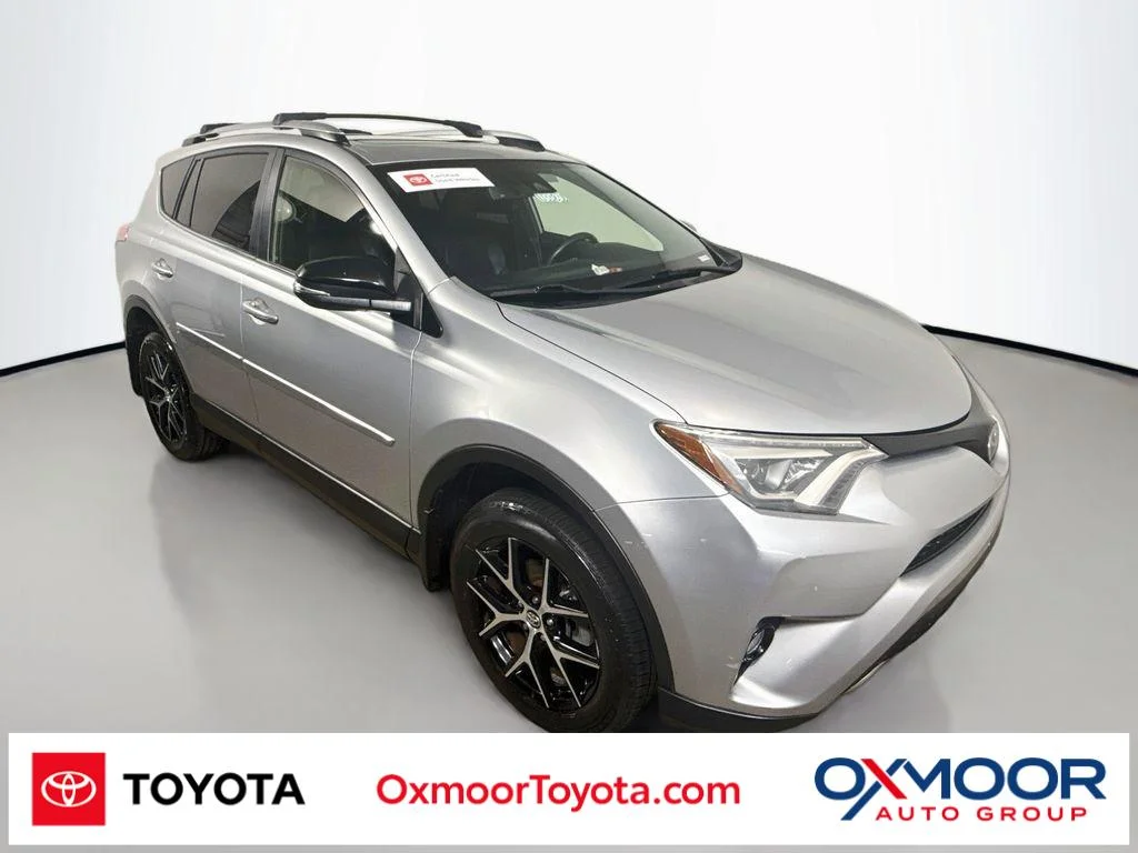 Used 2018 Silver Sky Metallic Toyota SE image 1