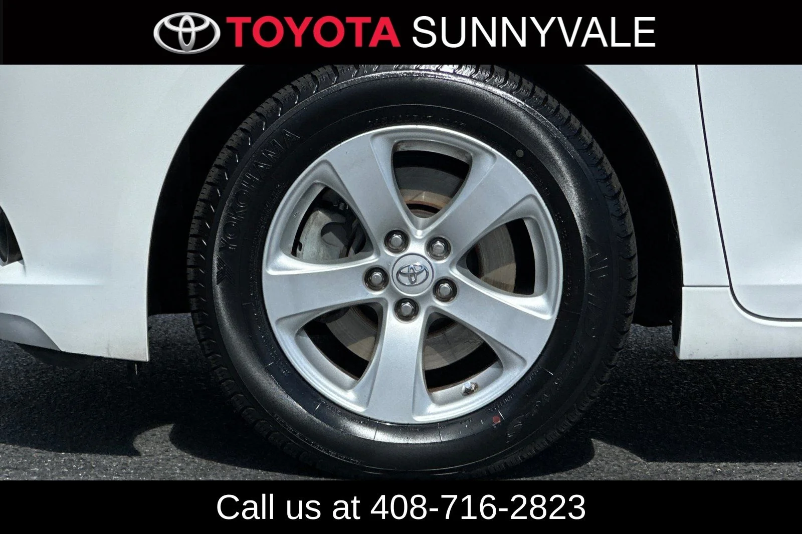 Used 2016 White Toyota LE image 12