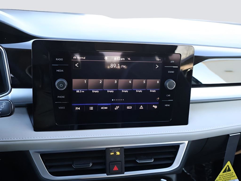 2025 Volkswagen Taos SE - Photo 24