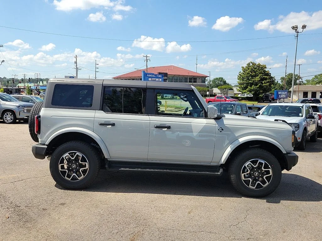 New 2026 Avalanche Gray Ford Outer Banks® image 6
