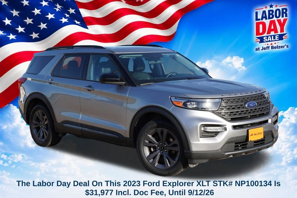 Certified Used 2023 Iconic Silver Metallic Ford XLT image 1