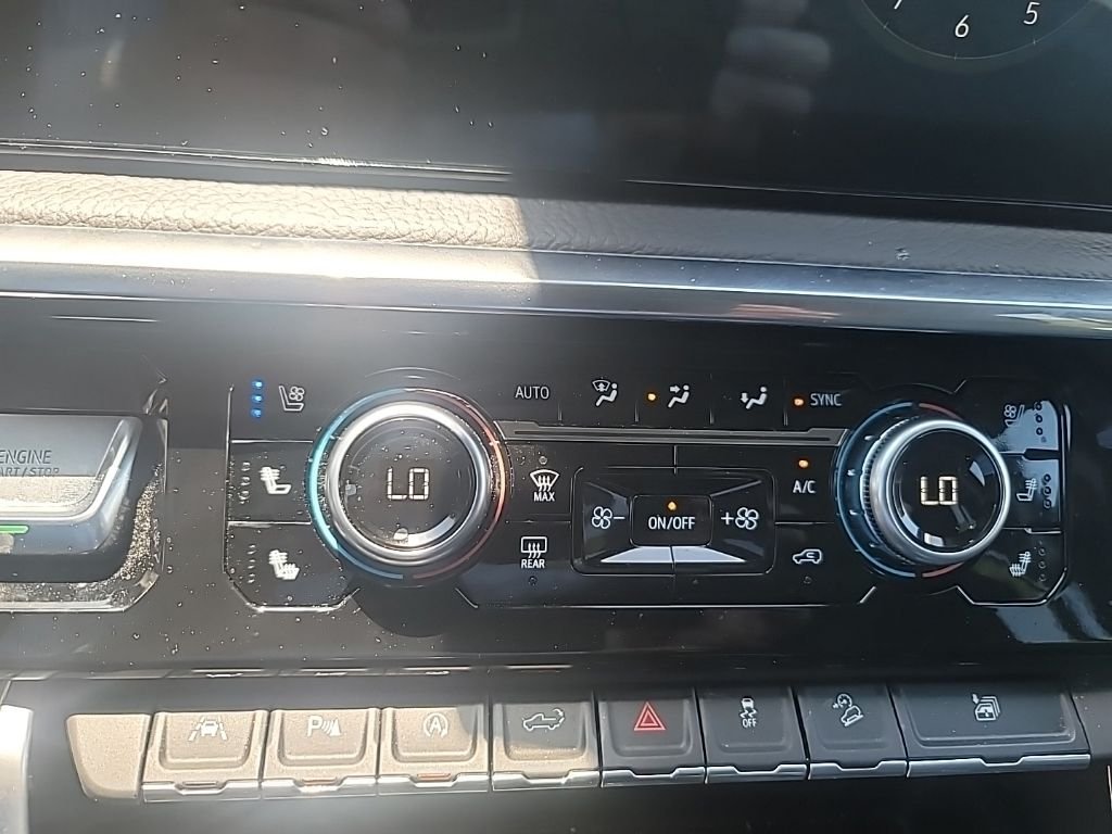 Used 2023 Gray GMC Denali image 25