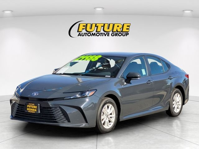 Used 2025  Toyota LE image 5