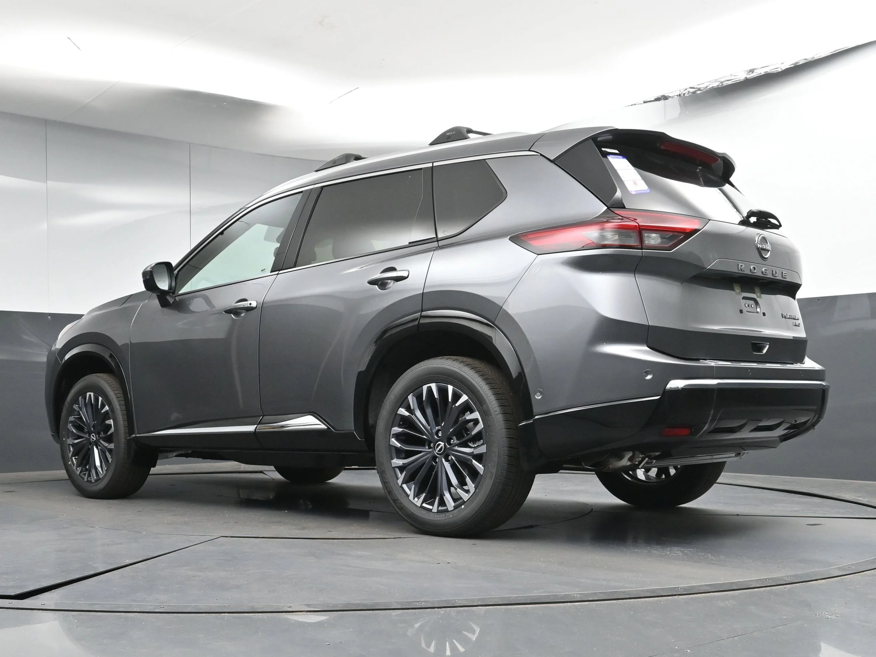New 2026 Gun Metallic Nissan Platinum image 30