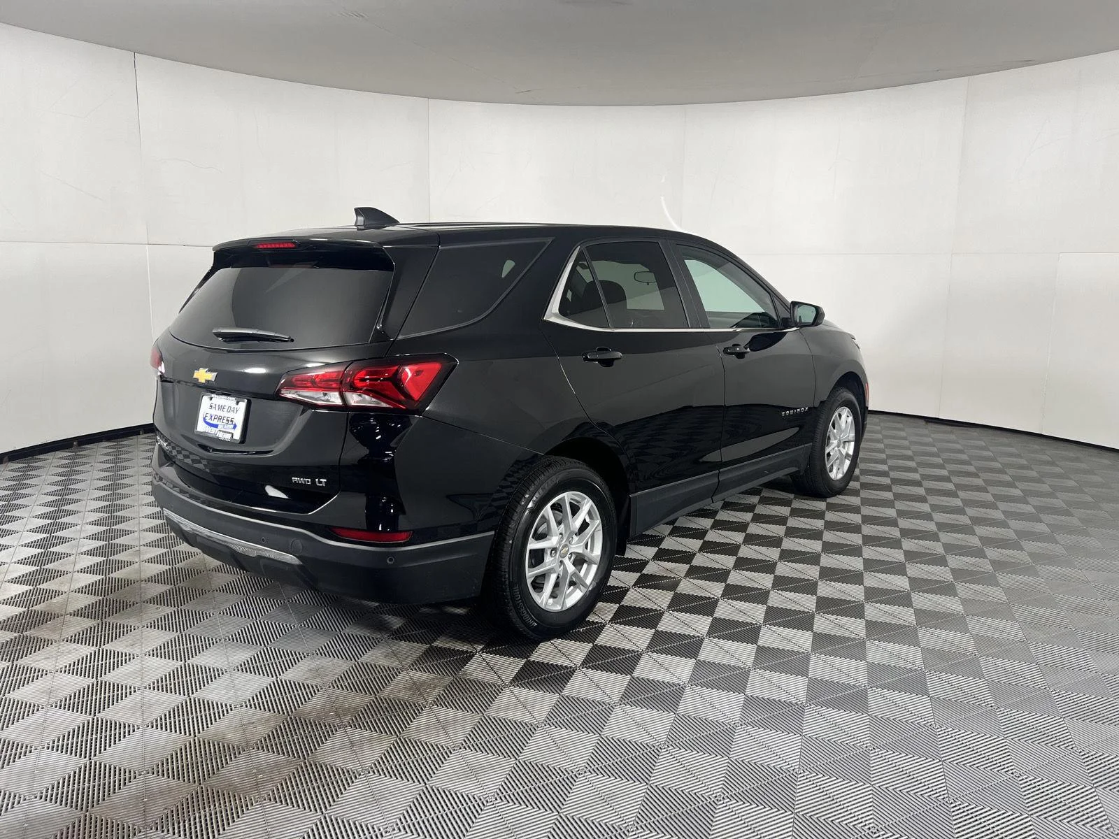 Used 2024 Mosaic Black Metallic Chevrolet LT image 46