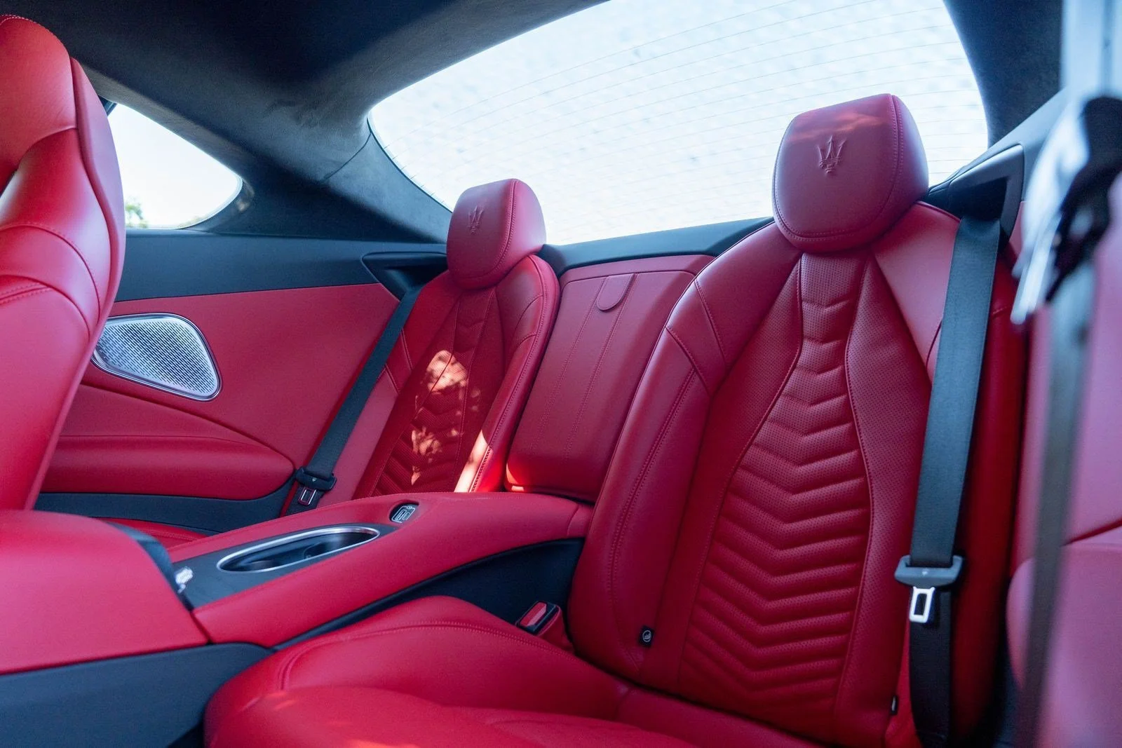 New 2026 Bianco Astro Metallic Maserati  image 31