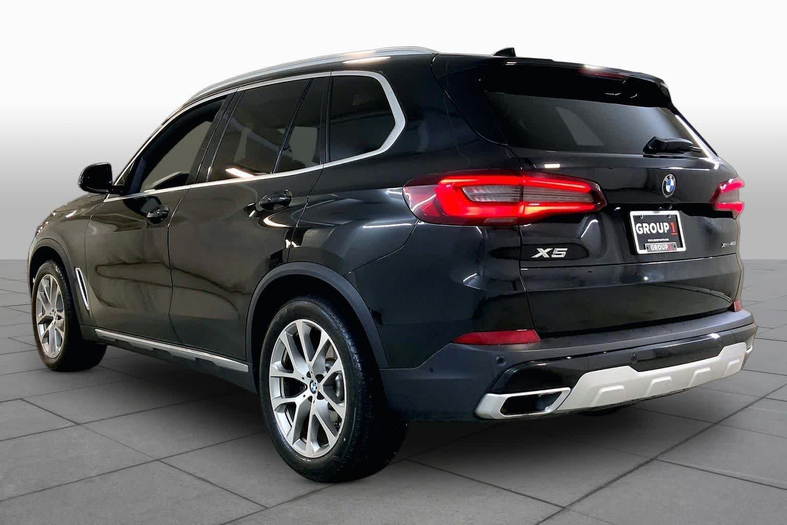 Used 2021 Alpine White BMW xDrive40i image 11
