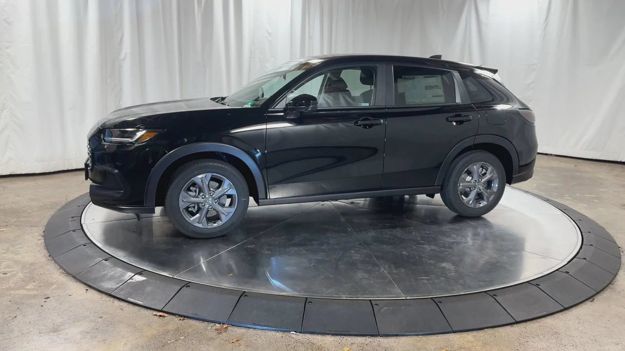 New 2027 Crystal Black Pearl Honda LX image 8