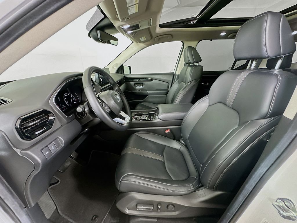 2025 Honda Pilot Touring - Photo 20