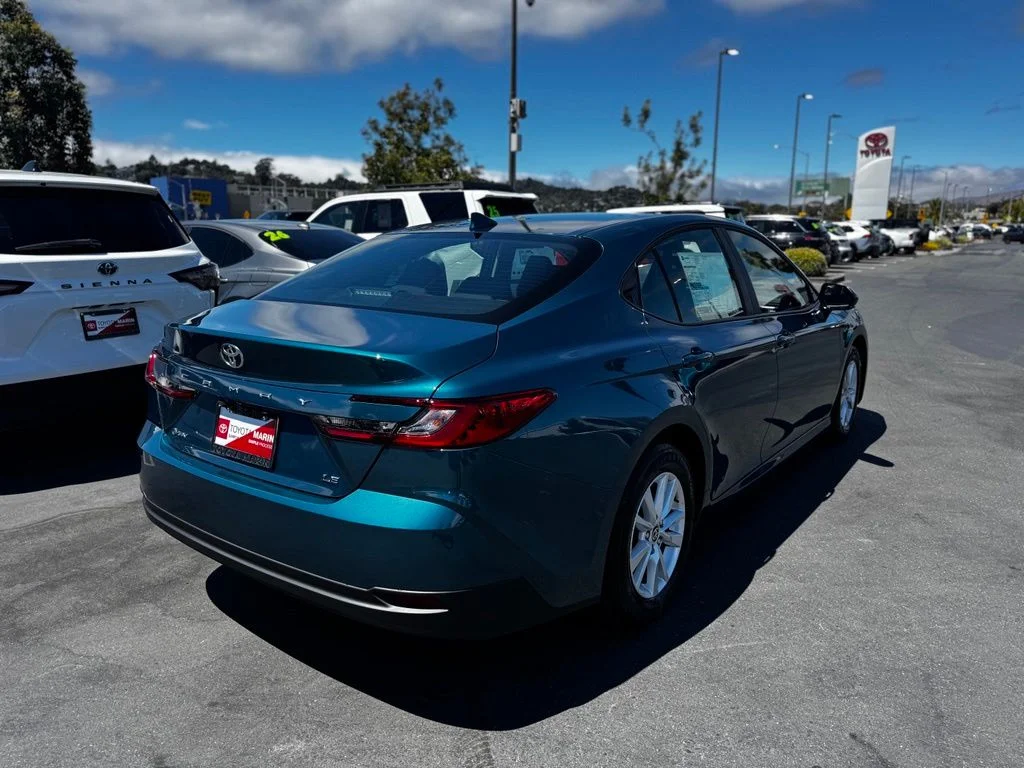 New 2026  Toyota LE image 5