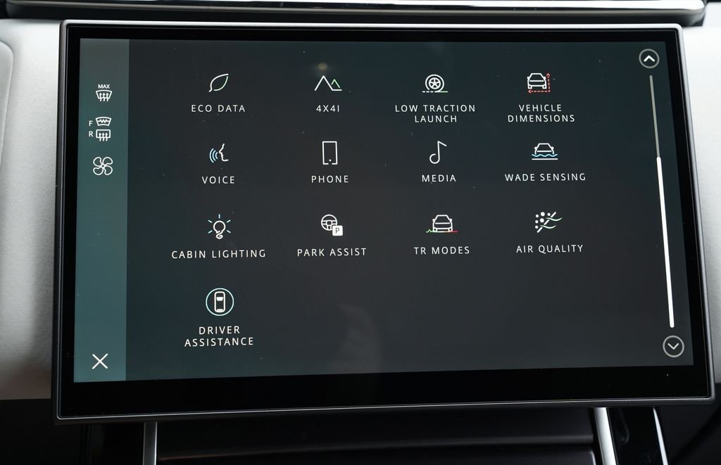 New 2026 Santorini Black Land Rover Belgravia Edition image 22