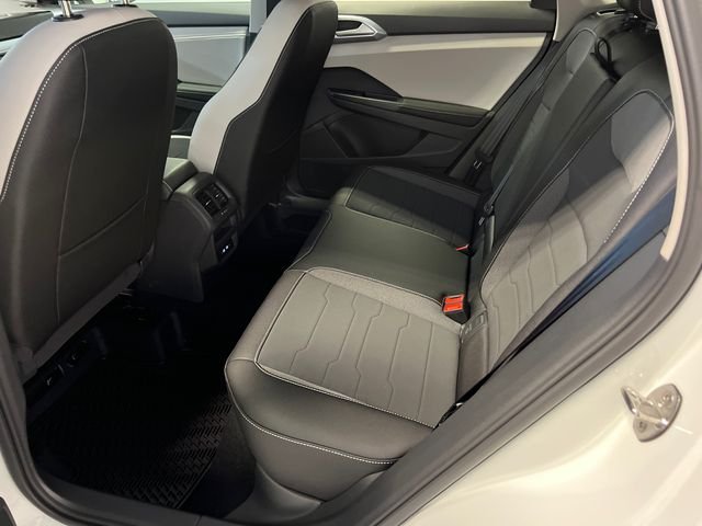 New 2026 White Volkswagen 1.5T SE image 9