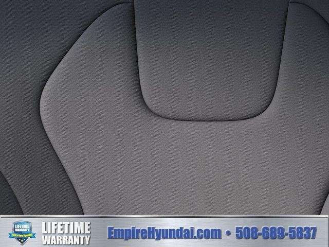 New 2026 White Hyundai SEL Sport Premium image 17