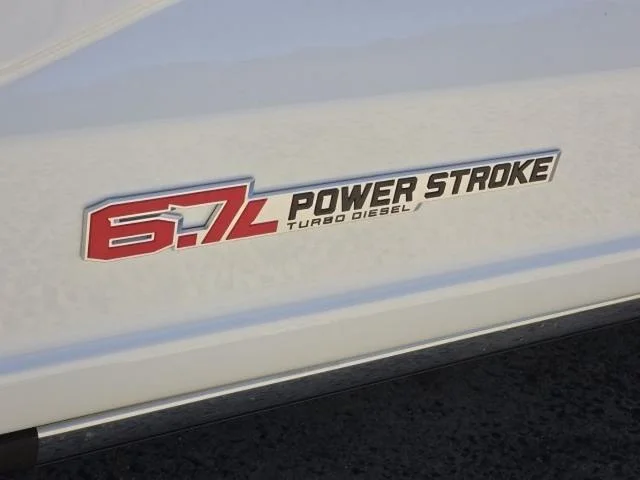 New 2026 Star White Metallic Tri-Coat Ford F-350® Lariat® image 31