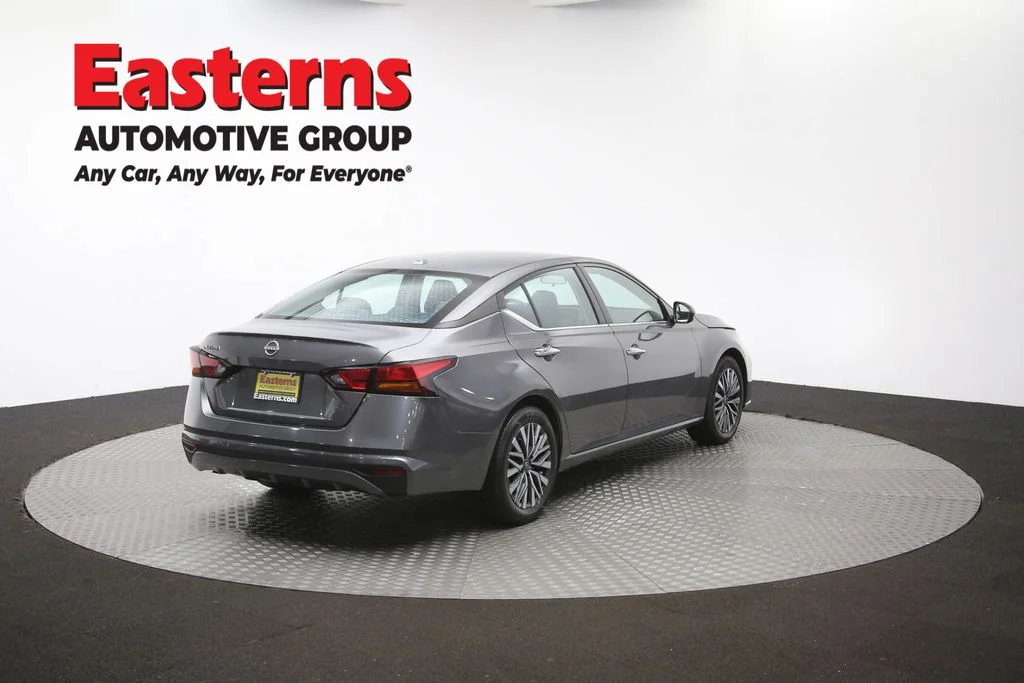 Used 2025 Gray Nissan 2.5 SV image 39