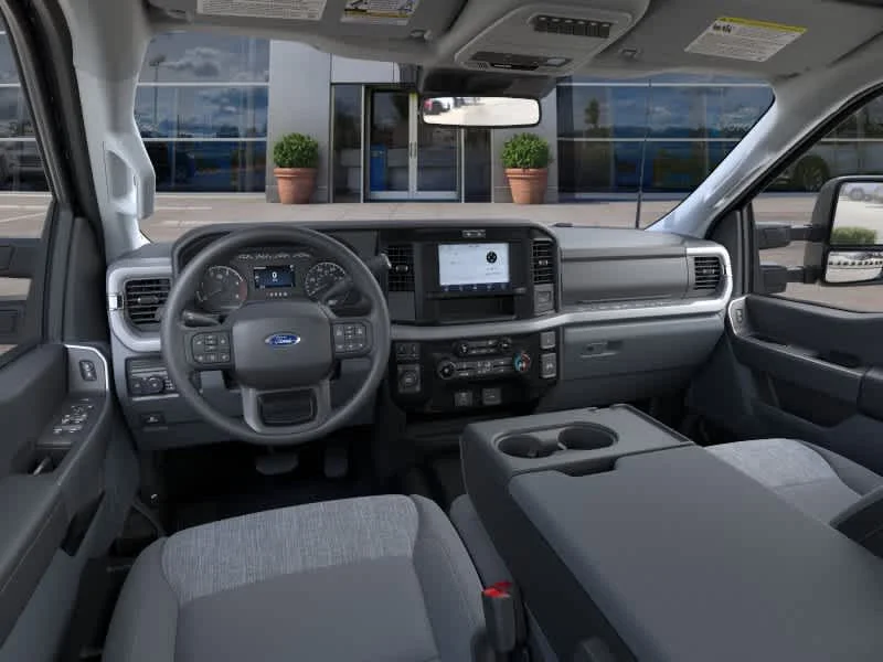 New 2026 Agate Black Metallic Ford XLT image 9
