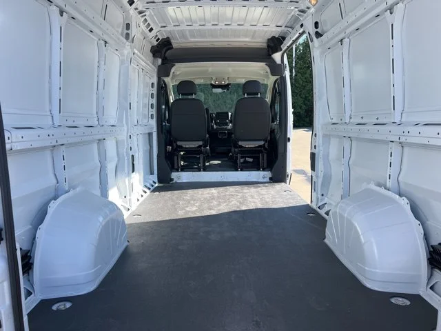 Used 2025 White Ram High Roof image 36