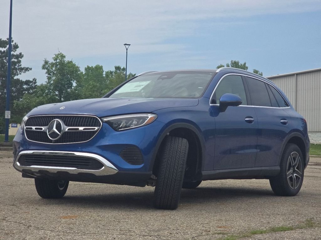 New 2026 Starling Blue Metallic Mercedes-Benz GLC 300 image 13