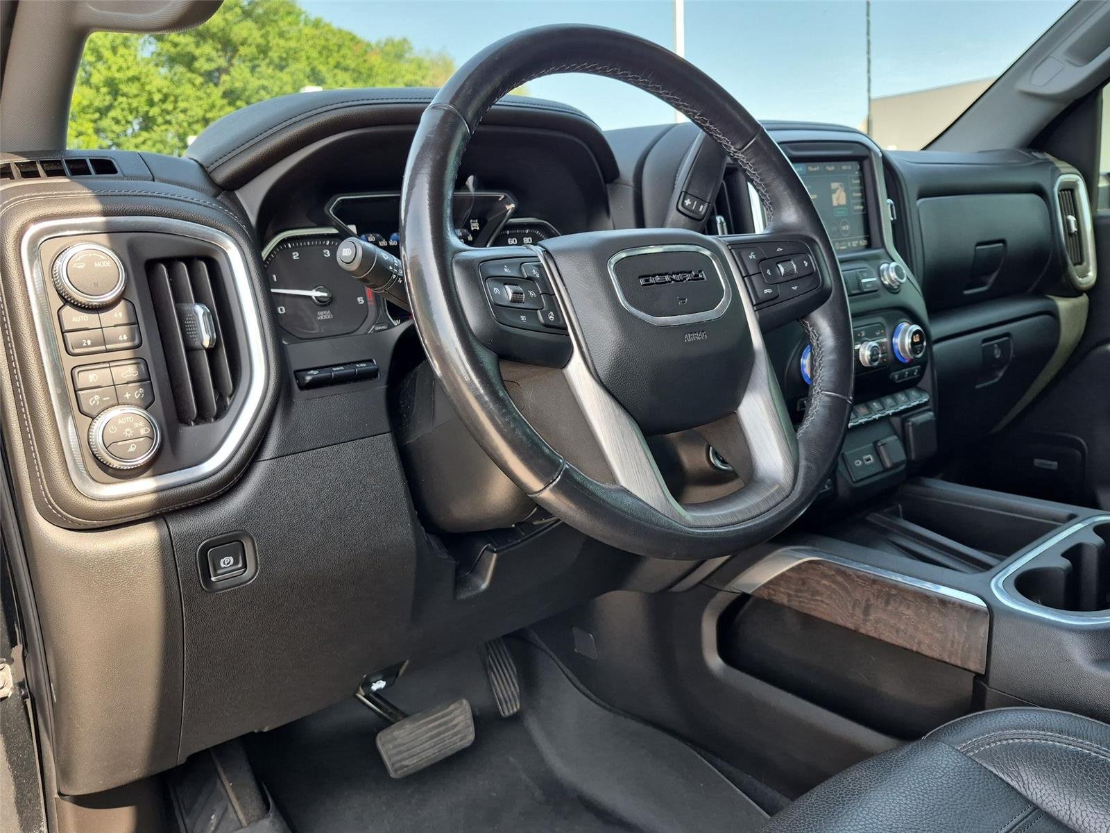 Used 2021 Ebony Twilight Metallic GMC Denali image 19