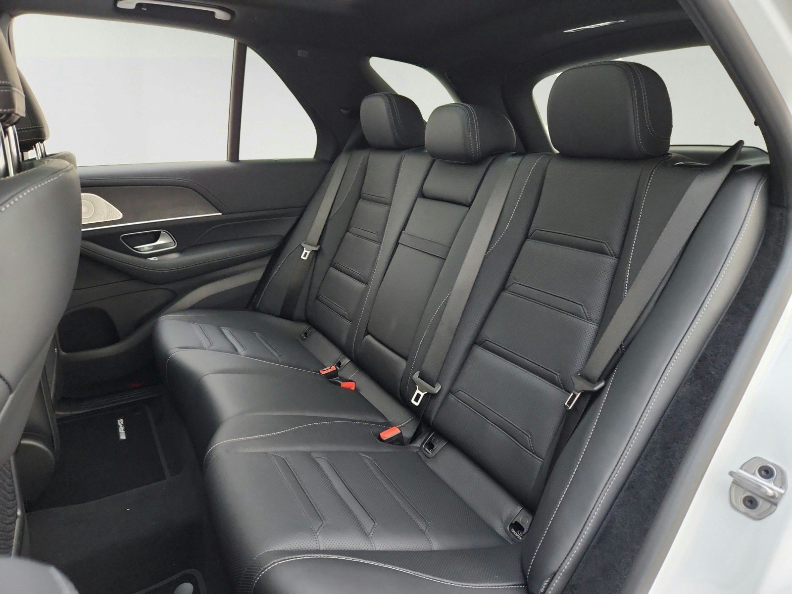 New 2027 MANUFAKTUR Moonlight White Metallic Mercedes-Benz AMG® GLE 53e 4MATIC+ SUV image 54