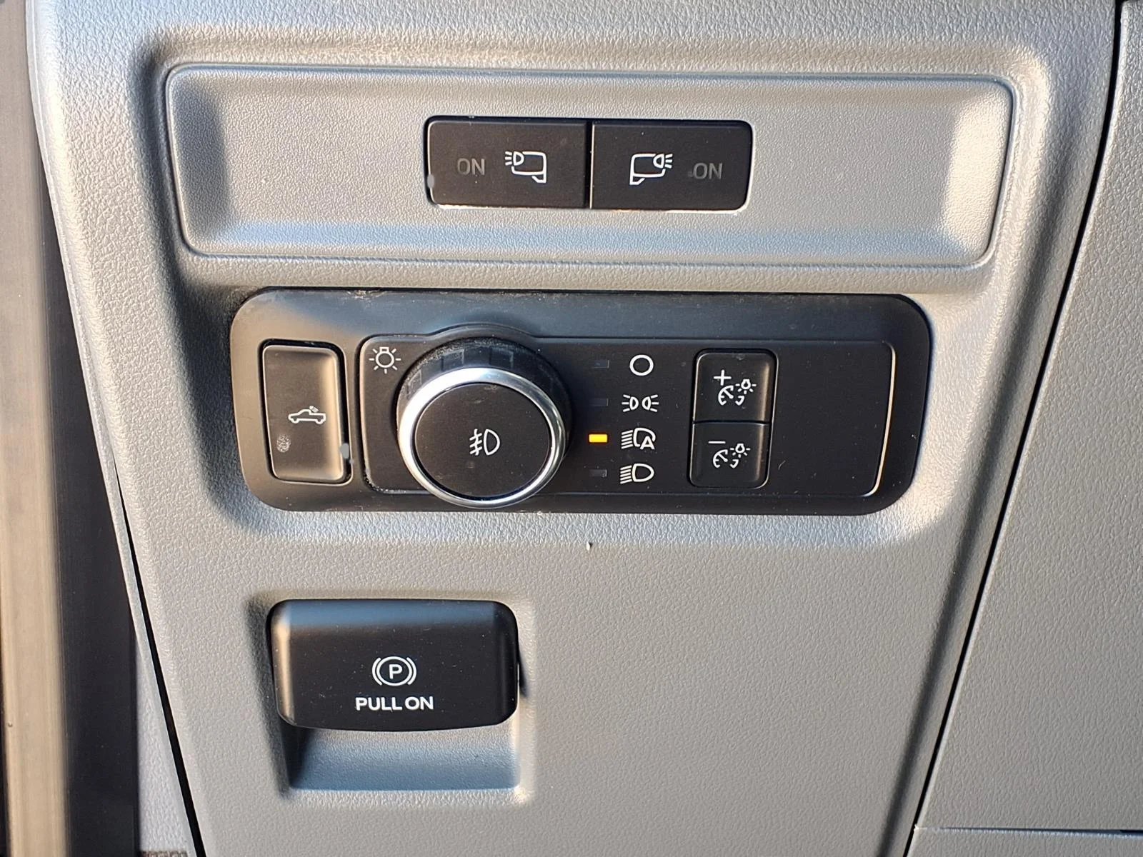 Used 2022 Silver Ford XLT image 24