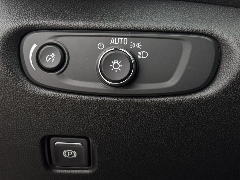 Used 2024 Black Chevrolet LT image 19
