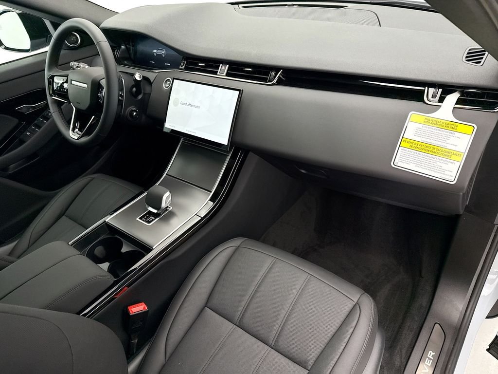 New 2026 Arroios Grey Metallic Land Rover S image 17