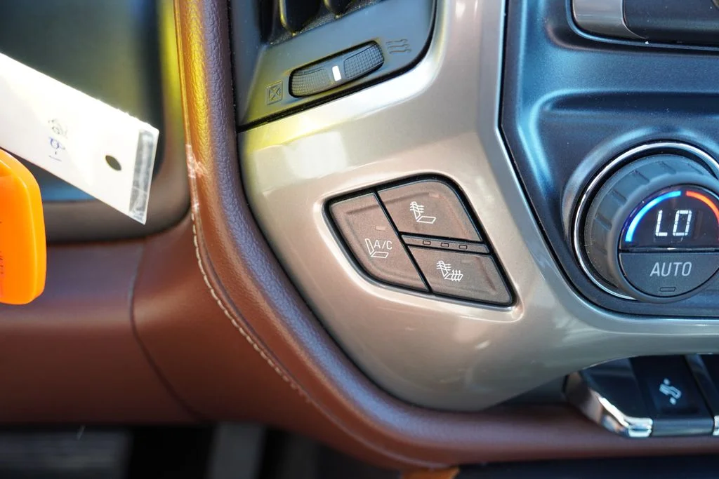 Used 2015 Black Chevrolet High Country image 31