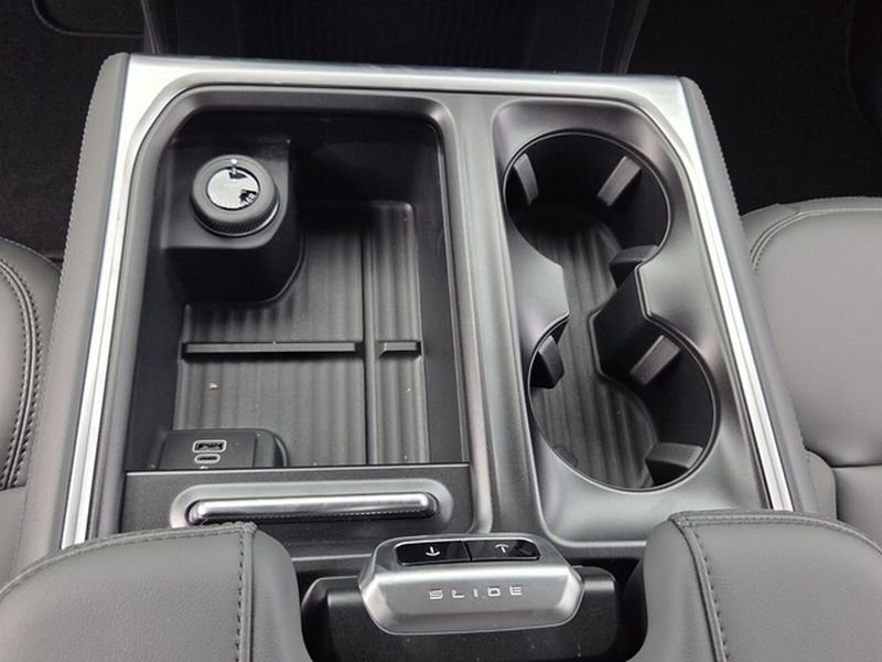 New 2026 Agate Black Metallic Ford Active image 19