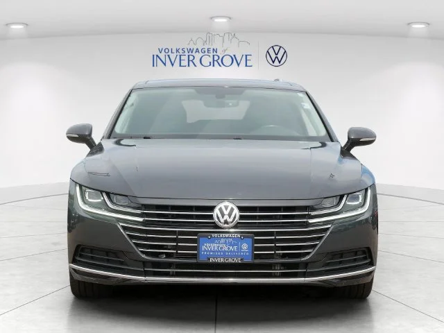 Used 2019 Gray Volkswagen 2.0T SEL image 2