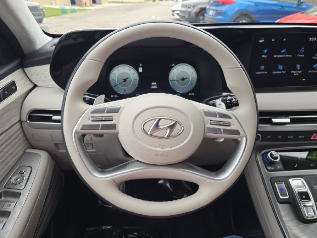 Used 2024 Red Hyundai Calligraphy image 17
