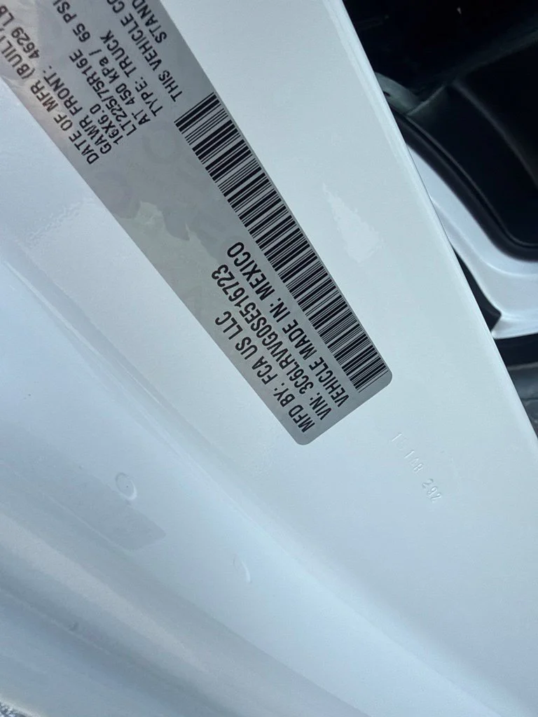 Used 2025 White Ram Base image 24