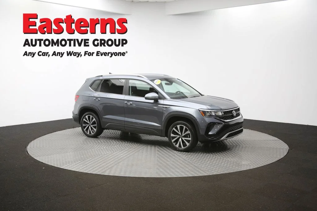 Used 2023 Gray Volkswagen 1.5T SE image 47