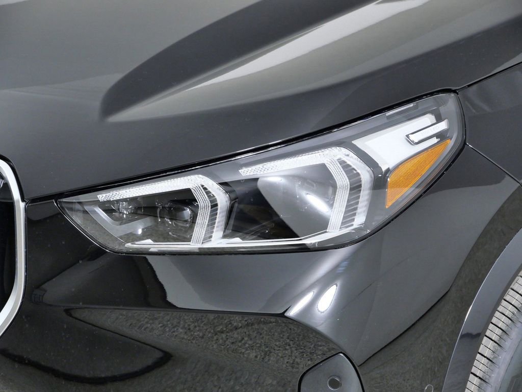 Used 2026 Jet Black BMW xDrive28i image 4