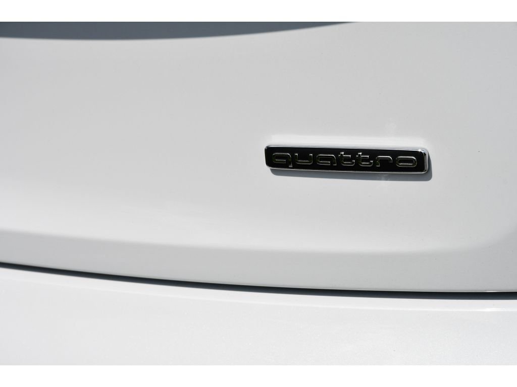 Used 2025 Glacier White Metallic Audi S line Premium image 28