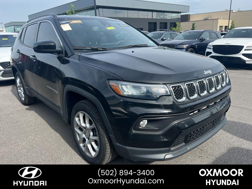 2023 Jeep Compass Latitude Lux 4X4's photo