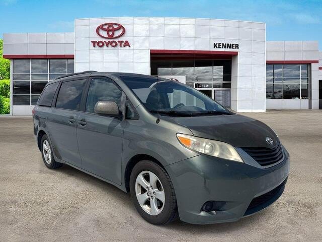 Used 2014 Cypress Pearl Toyota LE image 8