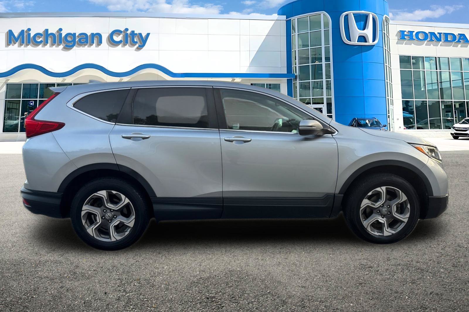 Used 2018 Silver Honda EX image 4