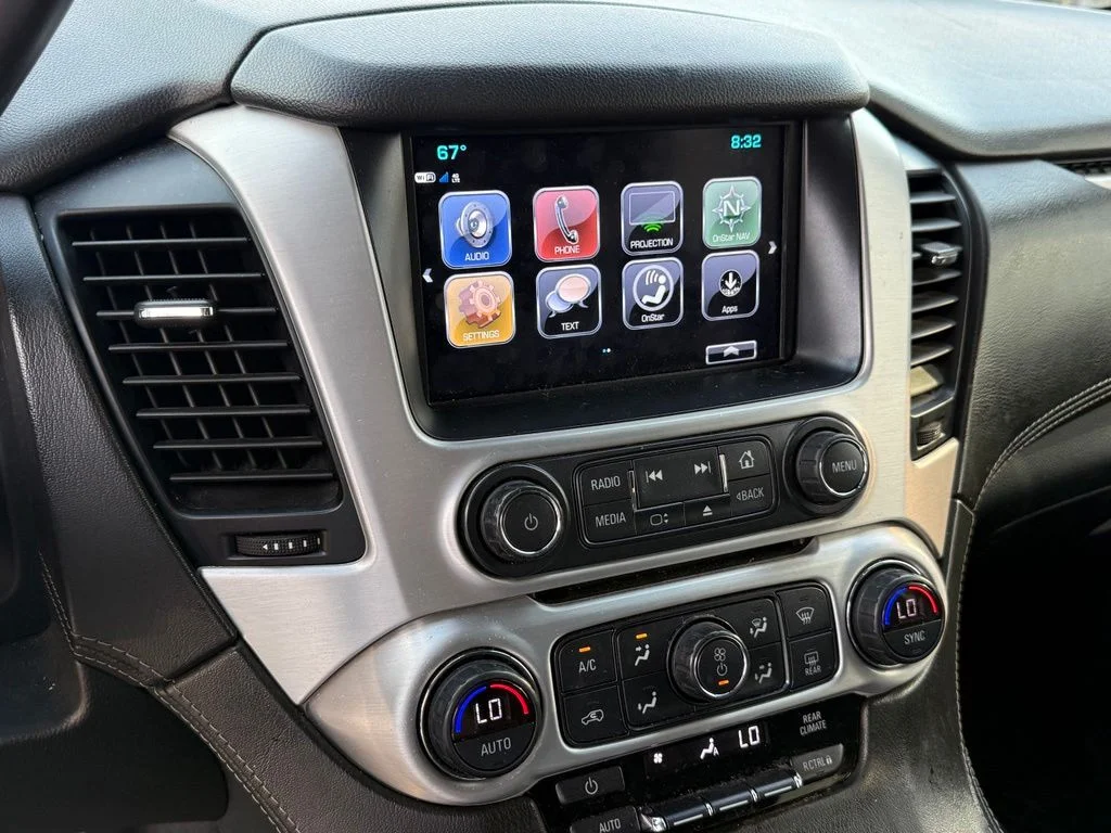 Used 2020 Gray GMC SLE image 19