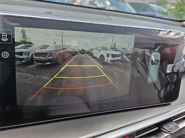 2025 Kia Sorento S - Photo 18