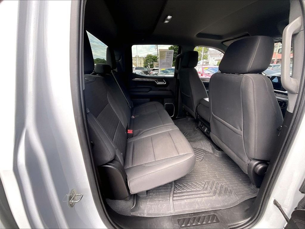 Used 2023 White Chevrolet LT image 16