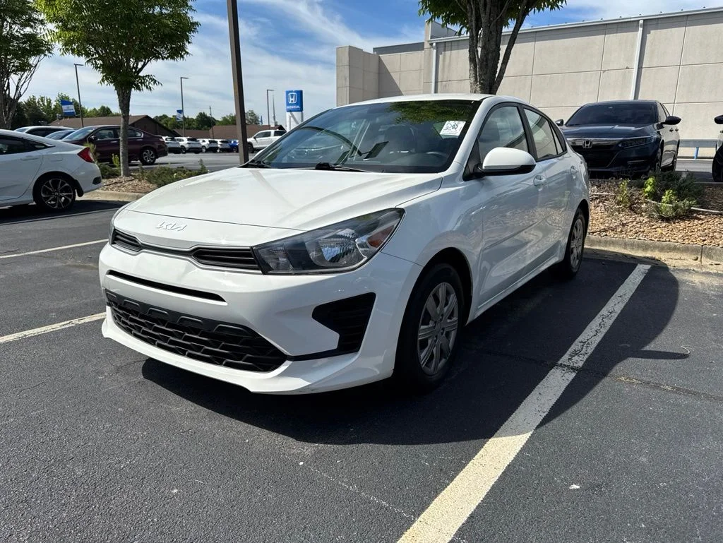 2022 Kia Rio LX iVT's photo